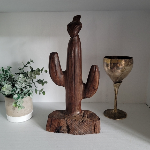 Vintage Mid-Century Large Carved Ironwood Saguaro Cactus with Bird of Prey/Hawk - Picture 16 of 16